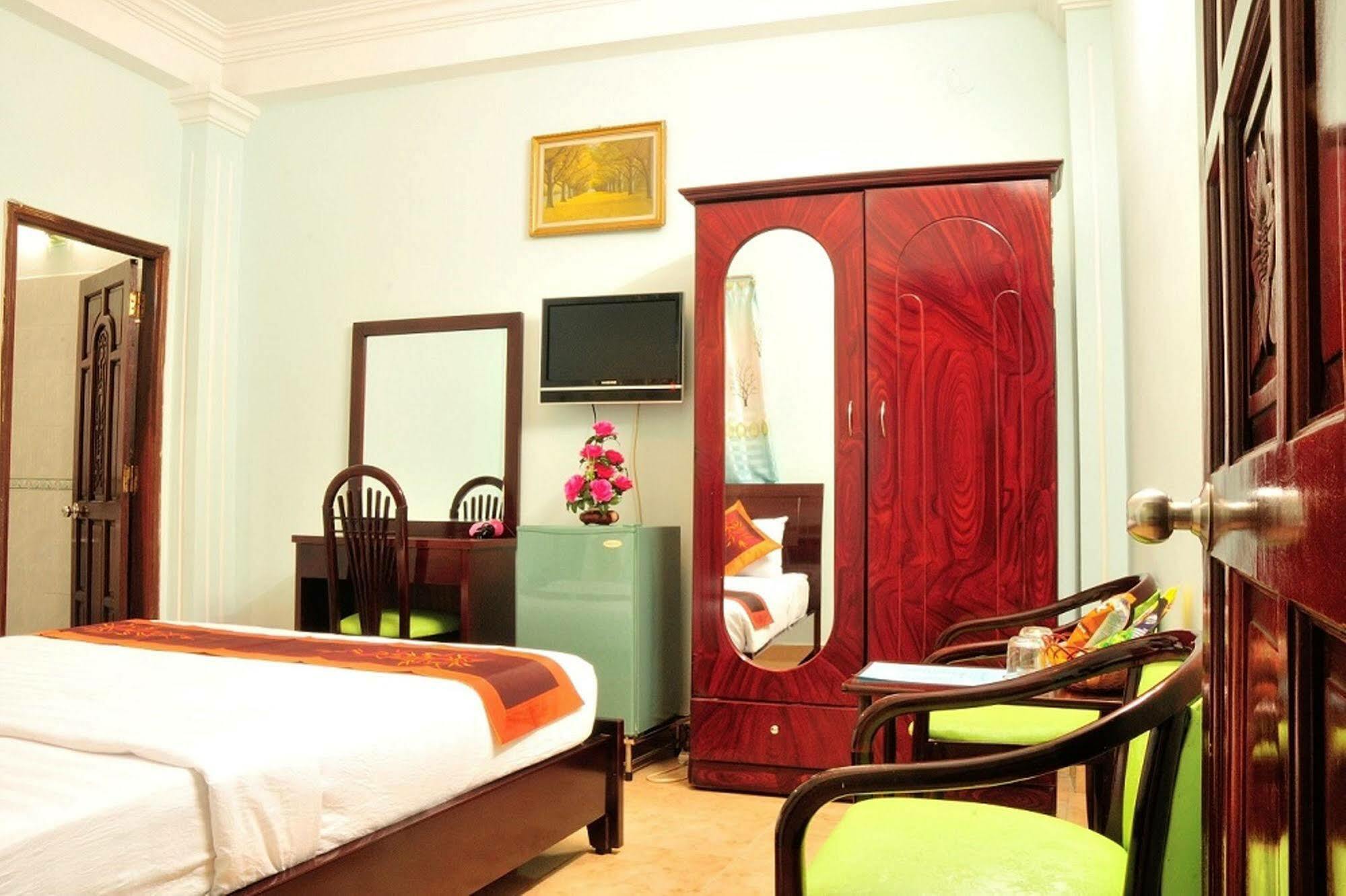 Ha Trang Hotel Ho Chi Minh City Exterior photo